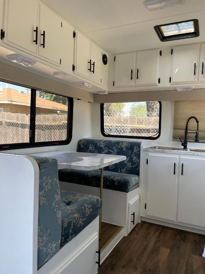 Rv2 Stunning Rv Private Netflix Freeparking Hotel Moreno Valley Exterior photo