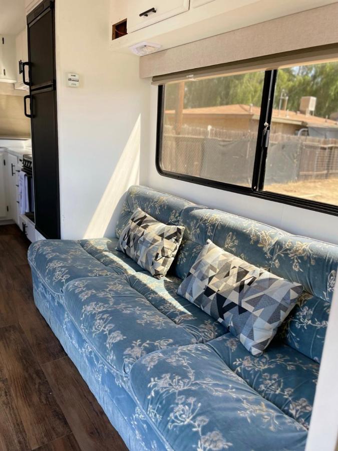 Rv2 Stunning Rv Private Netflix Freeparking Hotel Moreno Valley Exterior photo